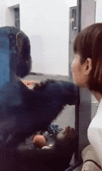 据说，这就是男朋友糊弄你时的随便一吻！  第1张