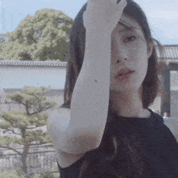 动态图分享，好看的妹子gif图片总能让人眼前一亮  第2张