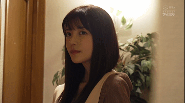 明明可以演偶像剧女一号，无奈却成了辆车  第1张